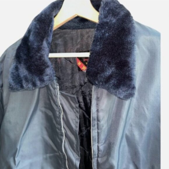 Vintage Navy Blue Bomber Jacket, EMAR Zipper, Quilted Inside Faux Fur Collar - Picture 9 of 16